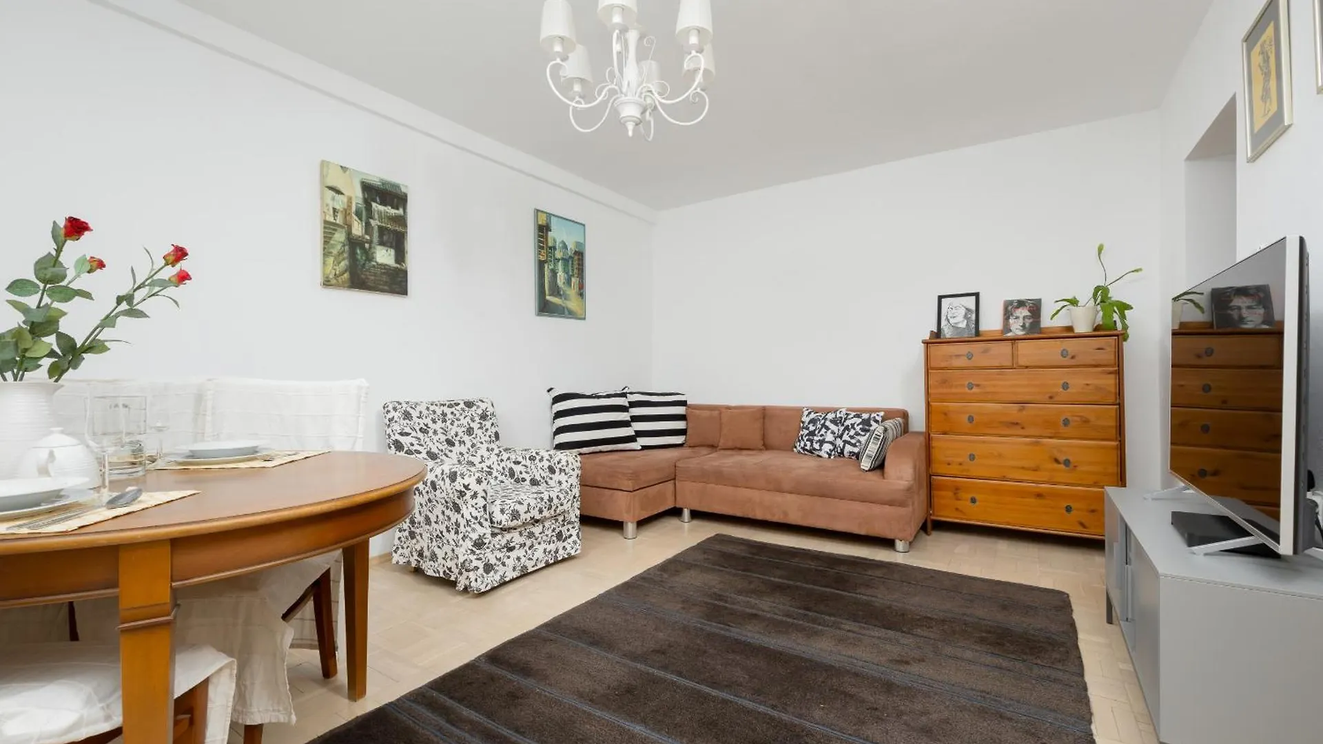 Okopowa Rodzinny Apartament Z Balkonem Warszawa By Noclegi Renters 0*, Varšava